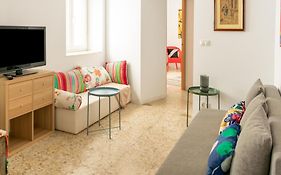 Cosy Holiday Home With Sea-View